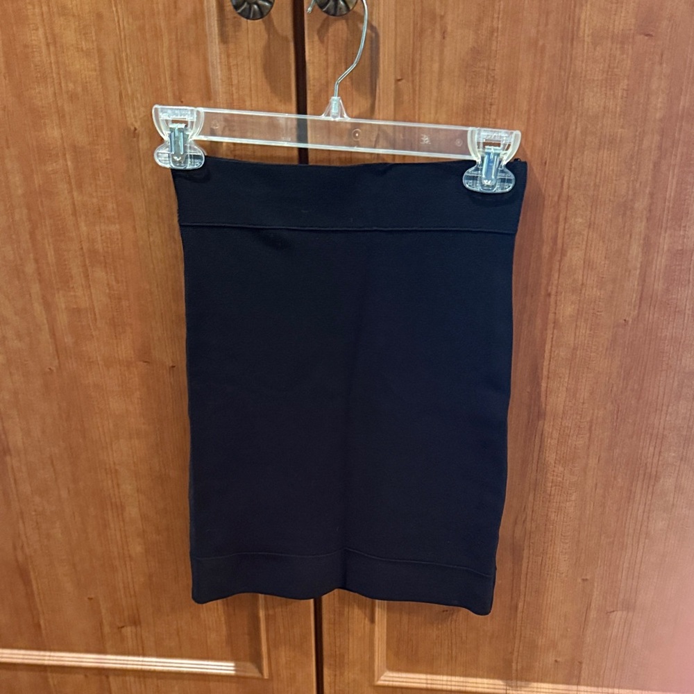 BCBGMaxAzria Black Stretch Mini Skirt Sz S